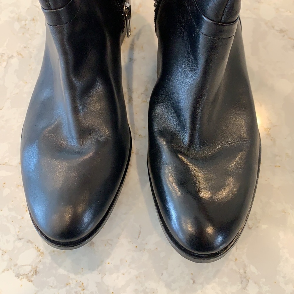 Ivanka Trump boots - Picture 2 of 3